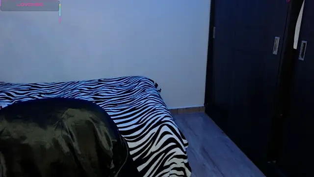 Snapshot of Amber_Lovely chatting on 10-02-25, 11:45 Amber Lovely online show from 10-02-25, 11:45