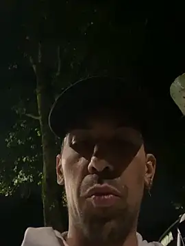 Snapshot of dantedesirexx chatting on 02-03-25, 07:51 dantedesirexx online show from 02-03-25, 07:51