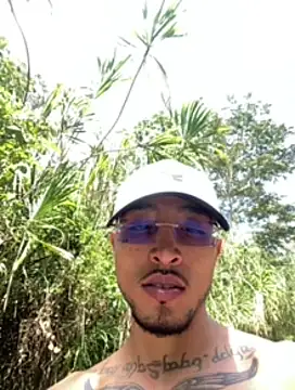 Snapshot of dantedesirexx chatting on 02-22-25, 07:14 dantedesirexx online show from 02-22-25, 07:14