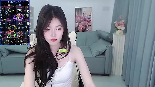 Snapshot of YiJin-a chatting on 02-12-25, 04:00 YiJin-a online show from 02-12-25, 04:00