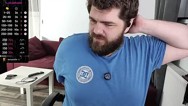 Snapshot of KingMarti chatting on 12-19-24, 11:50 KingMarti online show from 12-19-24, 11:50