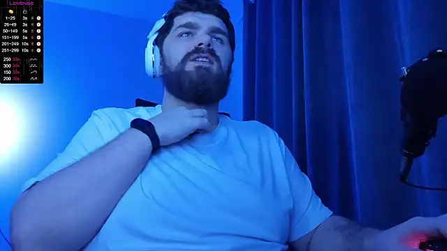 Snapshot of KingMarti chatting on 01-17-26, 02:49 KingMarti online show from 01-17-26, 02:49