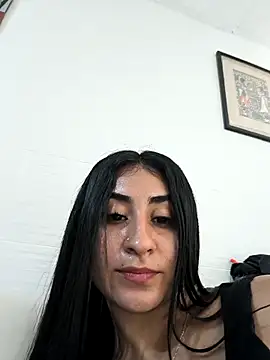 Snapshot of evelin_leroy chatting on 02-21-26, 07:26 evelin leroy online show from 02-21-26, 07:26