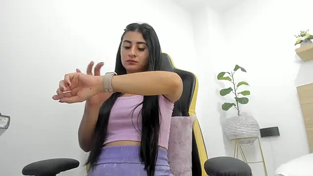 Snapshot of evelin_leroy chatting on 02-28-26, 12:06 evelin leroy online show from 02-28-26, 12:06