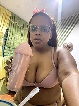 Evabigass online show from 10-07-25, 07:33