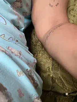 Evabigass online show from 03-18-26, 12:41