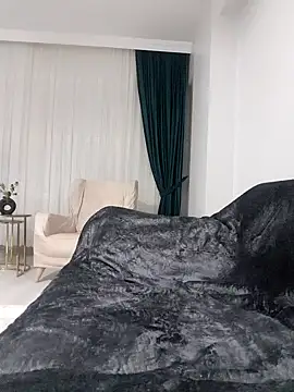 Snapshot of Gabbyyyyyy chatting on 10-24-25, 09:44 Gabbyyyyyy online show from 10-24-25, 09:44