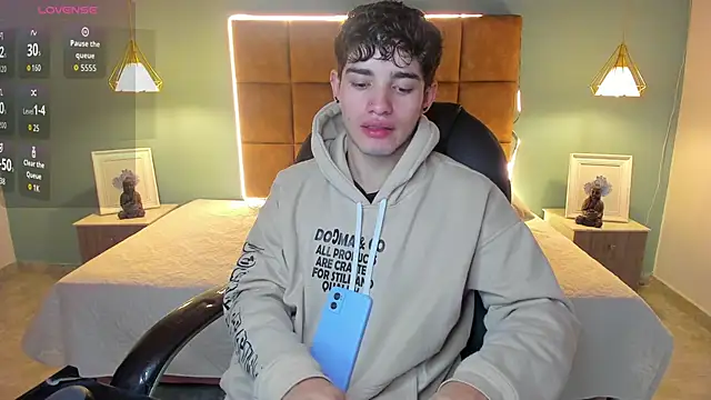 AlejooTwink online show from 11-10-25, 02:43