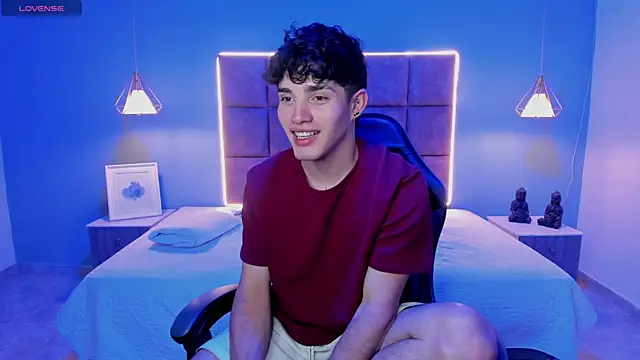 AlejooTwink online show from 07-16-26, 05:13