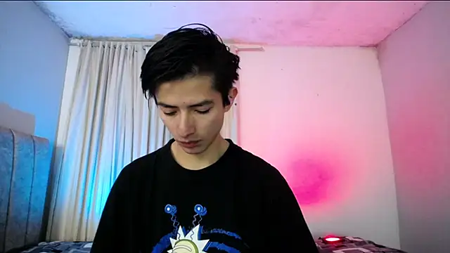 Yellowpokemon23 online show from 04-08-26, 06:08