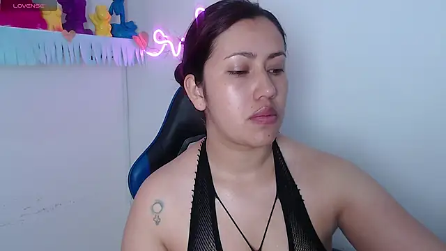Snapshot of maria_mendoza chatting on 10-16-25, 12:50 maria mendoza online show from 10-16-25, 12:50