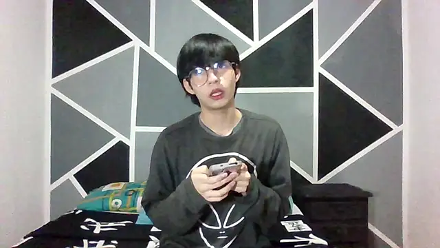 Snapshot of seung_vinblue chatting on 11-06-25, 02:07 seung vinblue online show from 11-06-25, 02:07
