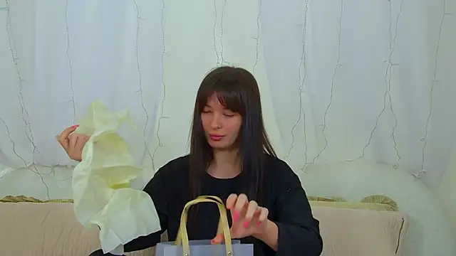 AlexandraBloom online show from 03-04-26, 06:14