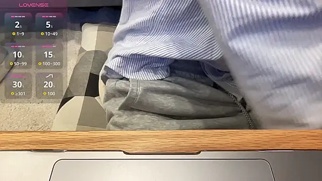 Snapshot of kimkim123123 chatting on 02-13-25, 01:37 kimkim123123 online show from 02-13-25, 01:37