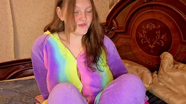 Aria  Dark online show from 04-26-26, 08:06