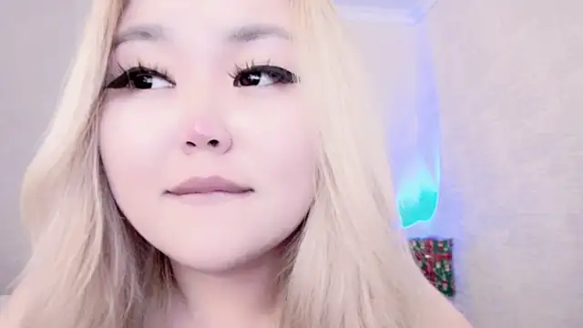 amelia sunlight online show from 12-23-24, 02:13