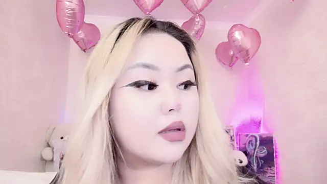 amelia sunlight online show from 02-18-25, 12:26