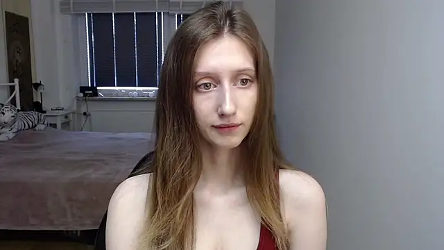 LUNA delight online show from 04-17-26, 05:54