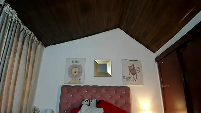 CelessteRedds online show from 04-16-26, 11:44