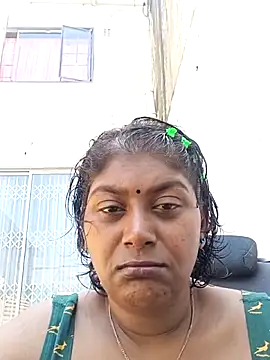 Snapshot of indiansuga chatting on 10-23-25, 08:35 indiansuga online show from 10-23-25, 08:35