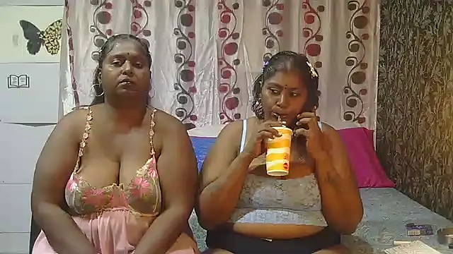 Snapshot of indiansuga chatting on 10-30-25, 05:24 indiansuga online show from 10-30-25, 05:24