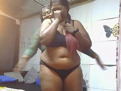 Snapshot of indiansuga chatting on 11-22-25, 05:45 indiansuga online show from 11-22-25, 05:45