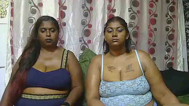 Snapshot of indiansuga chatting on 12-01-25, 04:56 indiansuga online show from 12-01-25, 04:56