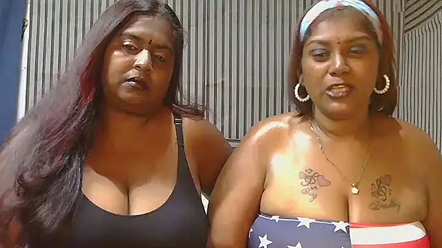 Snapshot of indiansuga chatting on 12-14-25, 06:12 indiansuga online show from 12-14-25, 06:12