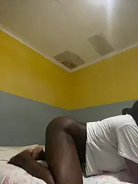 Snapshot of thickerthanpeanutbutter chatting on 02-24-25, 08:47 thickerthanpeanutbutter online show from 02-24-25, 08:47