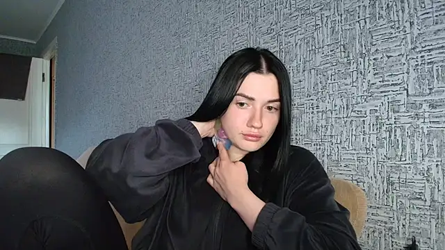 Liana diva online show from 04-22-26, 01:56