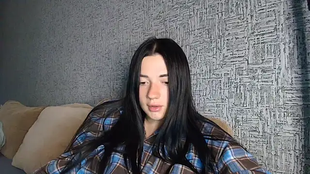 Liana diva online show from 05-22-26, 10:21