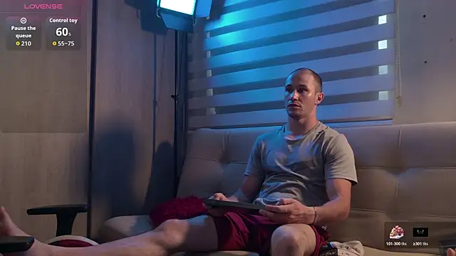 AxelFairchaild online show from 04-28-26, 12:32