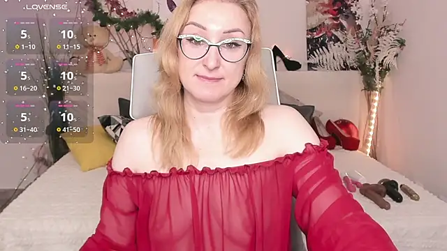 MadissonKiss online show from 12-17-25, 01:11