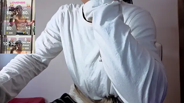 Cristopher23  online show from 11-10-25, 12:15