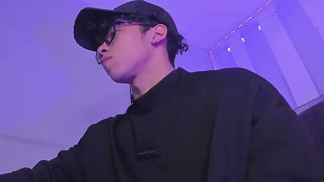 AkazaBoy  online show from 03-13-26, 04:52