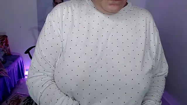 Snapshot of Serenay_ chatting on 12-02-24, 01:47 Serenay  online show from 12-02-24, 01:47