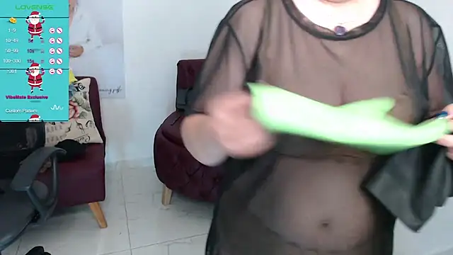 Snapshot of Serenay_ chatting on 12-12-24, 02:00 Serenay  online show from 12-12-24, 02:00