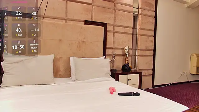 Snapshot of CassieFox_ chatting on 01-10-25, 07:32 CassieFox online show from 01-10-25, 07:32