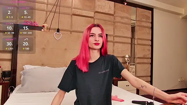 Snapshot of CassieFox_ chatting on 02-21-25, 07:10 CassieFox online show from 02-21-25, 07:10