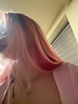 Snapshot of CassieFox_ chatting on 03-13-25, 05:39 CassieFox online show from 03-13-25, 05:39