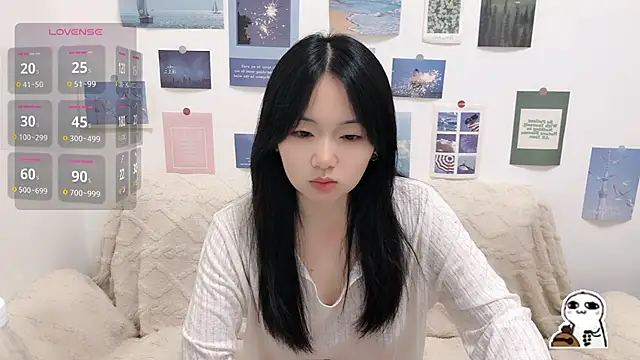 Snapshot of LiLiYbaby chatting on 10-07-25, 06:21 LiLiYbaby online show from 10-07-25, 06:21