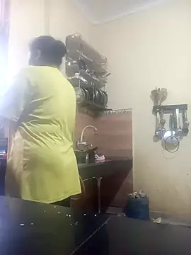 Snapshot of Punjabi_beauty123 chatting on 02-09-25, 03:11 Punjabi beauty123 online show from 02-09-25, 03:11