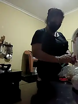 Snapshot of Punjabi_beauty123 chatting on 03-20-25, 01:37 Punjabi beauty123 online show from 03-20-25, 01:37