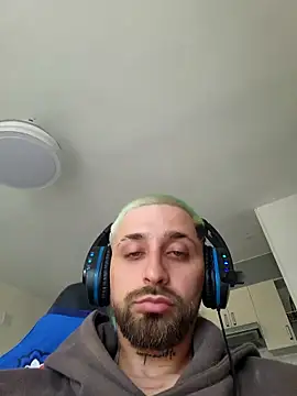 omarito100 online show from 04-27-26, 08:56