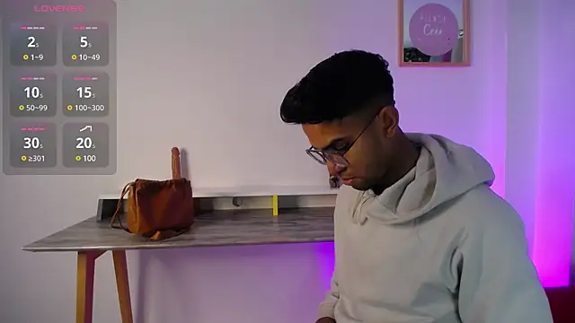 Snapshot of floriamANDjazmin chatting on 01-17-25, 11:06 floriamANDjazmin online show from 01-17-25, 11:06