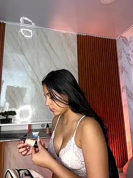 floriamANDjazmin online show from 11-15-25, 05:42