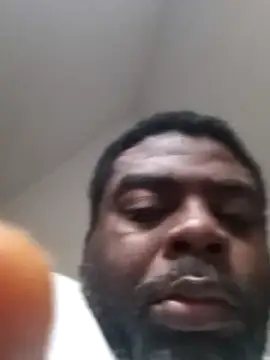 Snapshot of SLOWSTRO chatting on 02-13-25, 02:31 SLOWSTRO online show from 02-13-25, 02:31