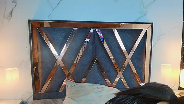 AuroraDiaz online show from 03-25-26, 12:00