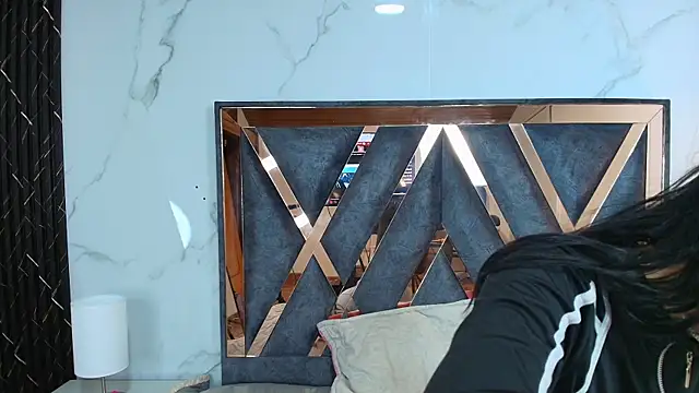 AuroraDiaz online show from 04-24-26, 11:45