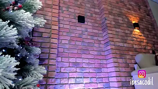 Snapshot of adriana_allien chatting on 01-05-25, 11:01 adriana allien online show from 01-05-25, 11:01